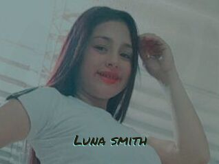 Luna_smith