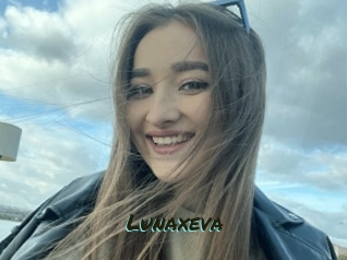 Lunaxeva