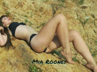 Mia_Rooney