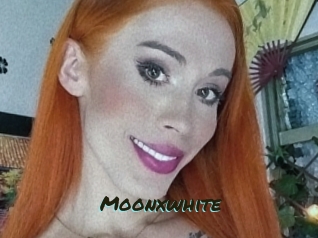 Moonxwhite