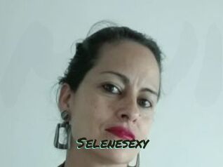 Selenesexy