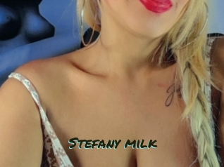 Stefany_milk