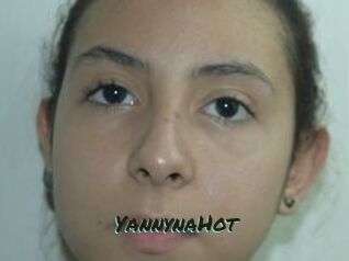 YannynaHot